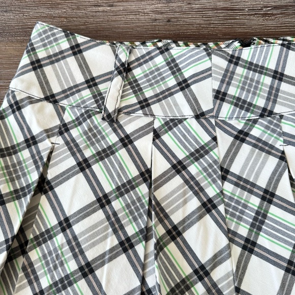 Forever 21. Size Large - Picture 7 of 14